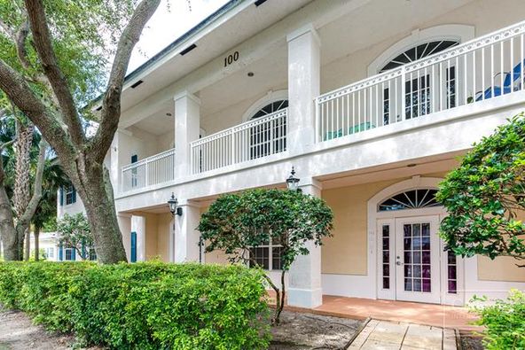 Owner/User or Investment Opportunity in Palm Beach Gardens: 100 Village Square Xing, West Palm Beach, FL 33410